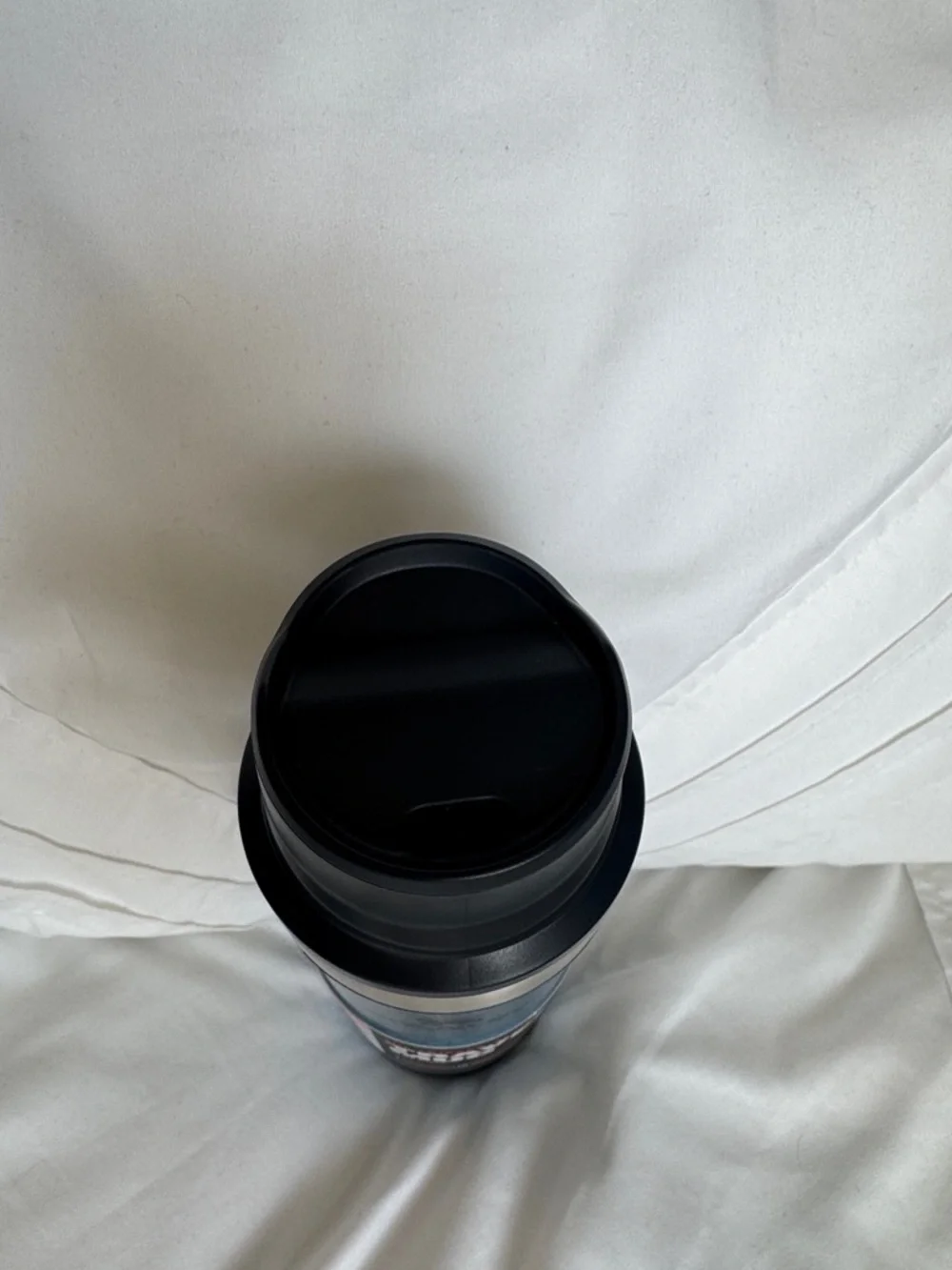 Stanley Classic Trigger-Action Travel Mug 16 oz - Picture 8 of 9
